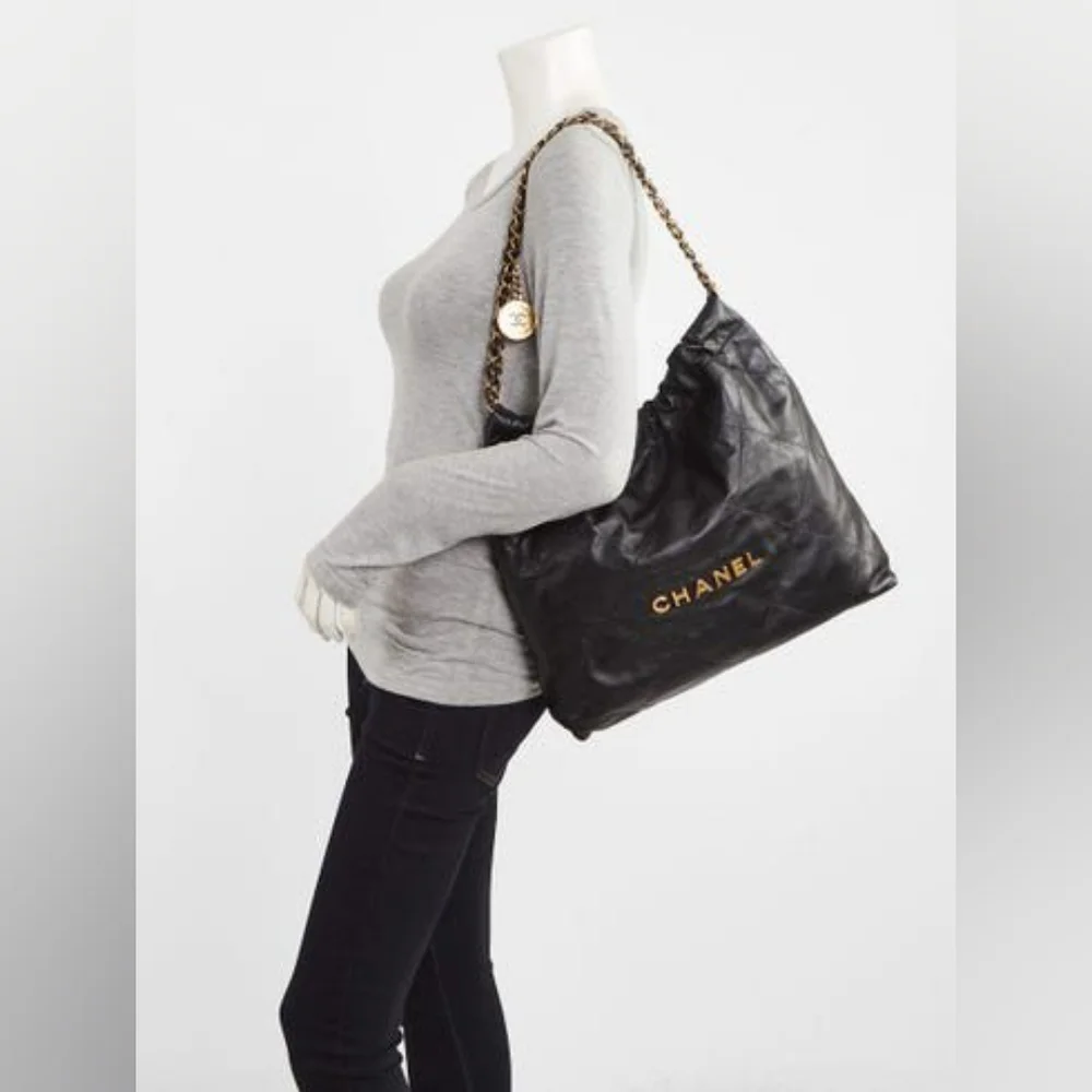 CHANEL Quilted Shiny Calfskin Leather 22 Hobo Bag Black
